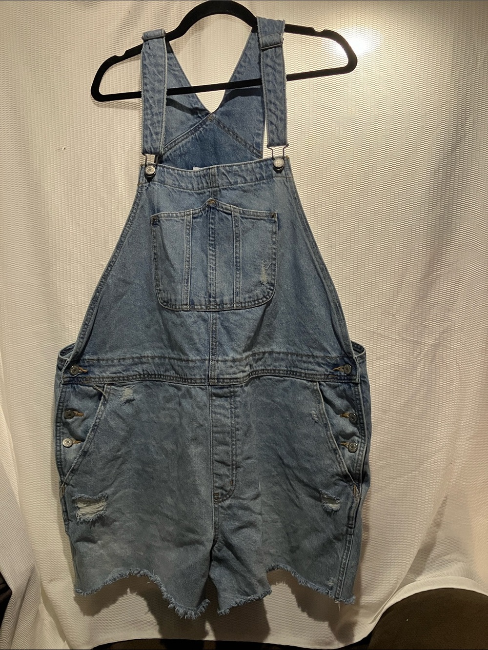 Old Navy Light Blue Denim Relaxed women Overalls Shorts